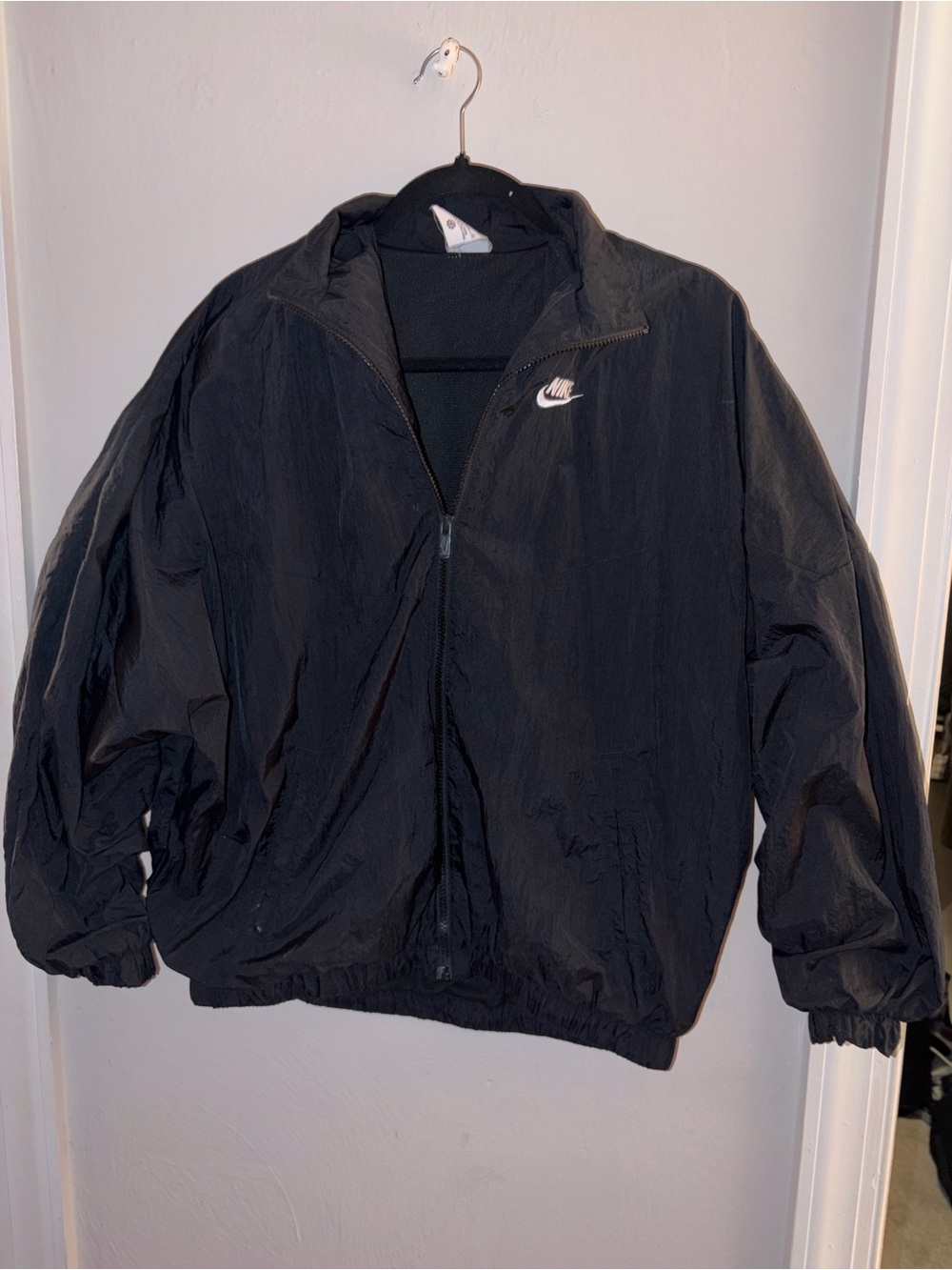 Nike Women's Sportswear Essential Windrunner Woven Jacket